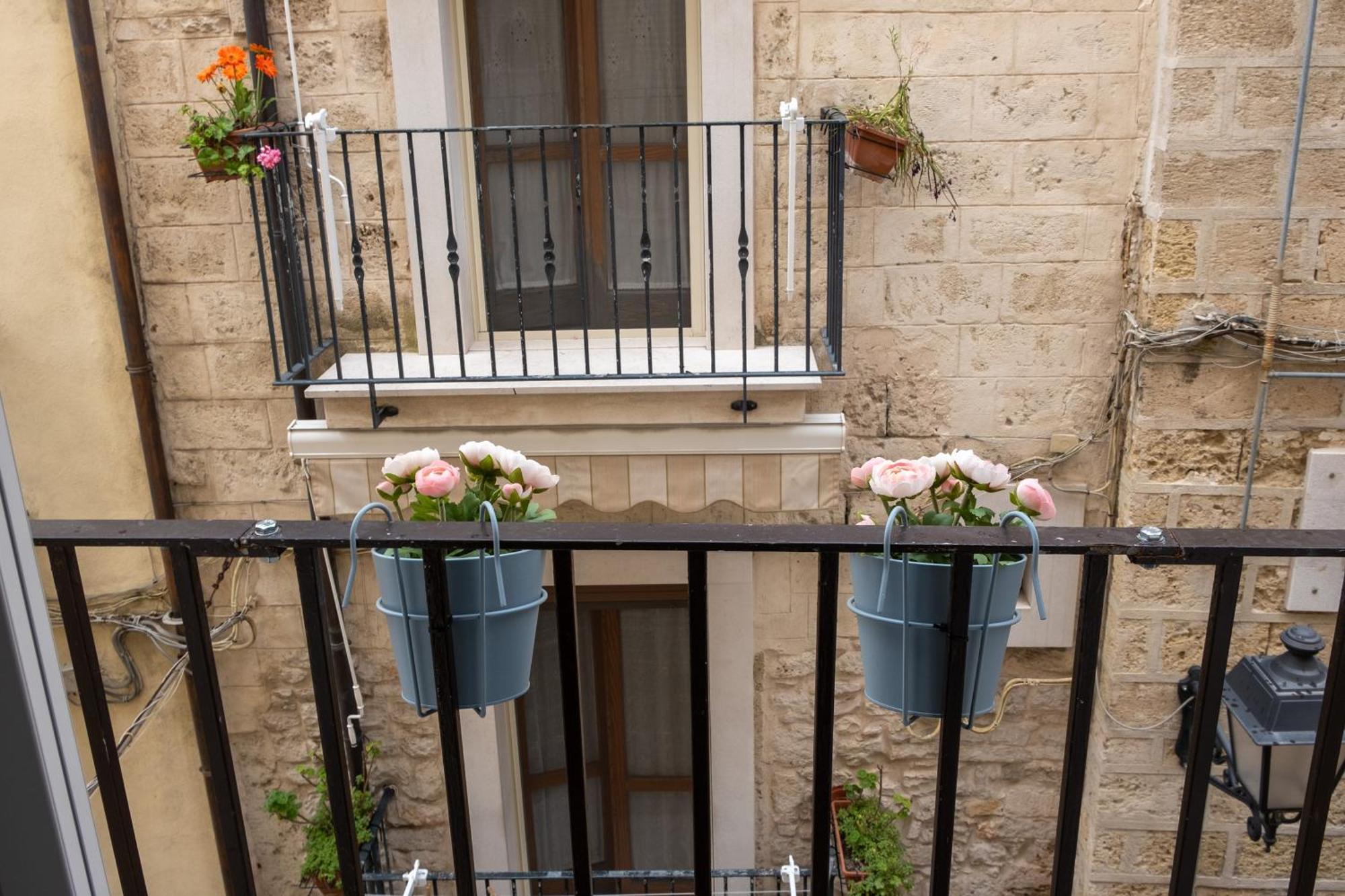 Bari In Un Click Apartment Exterior photo